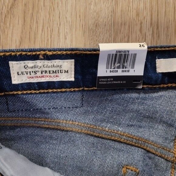 Levi's Premium Wedgie Fit Ankle Jeans Size 26 - Picture 4 of 9